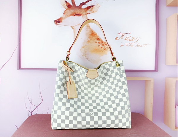 ルイヴィトンバッグ正面デザイン